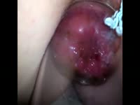 Kinky woman stretches her asshole